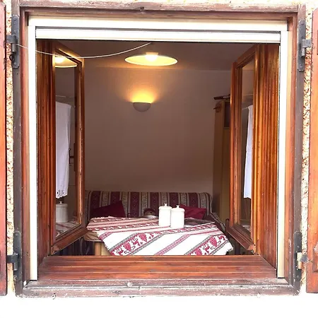 La Finestra Sui Monti Apartment *